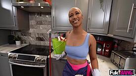 i get naked as a maid for cash