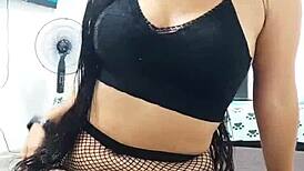 Arrecha latina seduces you to orgasm, what will you do?