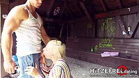 Random Dude Bodo BANGS Milf Jana Schwarz in Park!