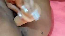 Seductive Live Show with Wet Pussy