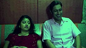 Indická bhabhi se plíží pro horkou skupinovou akci 😈