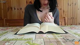 Hey Yumi, can't read anymore, just cum with that vibrator!