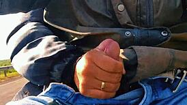 hotwife safada, i jerked off on road, oops