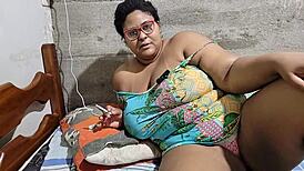 My stepmom's face gets a huge cum load