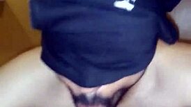 Îi sug prietenului până ejaculează