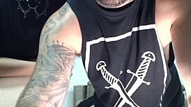 Creampie BTS con ardiente joven latina en el set