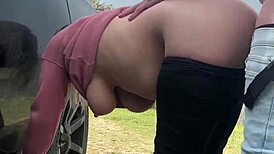 Veřejný anál v parku zapaluje divoké venkovní vzrušení