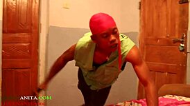 a hotel cleaner banged his master's bbw wife while tidying up, caught her half naked in the room.