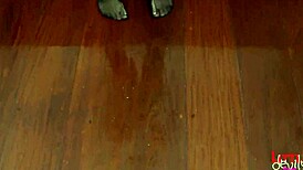 Fodendo forte o cuzinho de uma trans roluda com um pau enorme - Lord Kenobi.