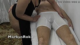 hey, i called a mature bg booty masseuse for a cock massage!