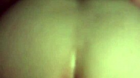 Eu fodo a buceta molhada e cu dela com meu pau monstro