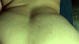 Eu fodo a buceta molhada e cu dela com meu pau monstro