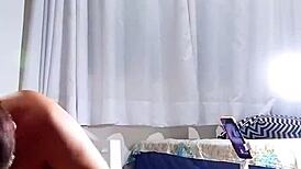 Watch me masturbate with this giant dildo in the recording room?