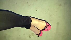 milf shares intimate webcam moments