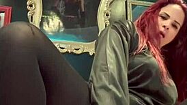 hey, do you think the size of that clit is normal or what?