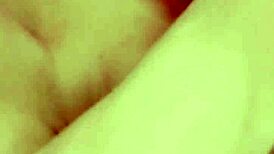 Cheeeeekymissy Gaps Extreme Close-Up Shaved Pussy