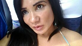 Tesão Hits on Bus to SP! Bianca Plays Her Flute Again!