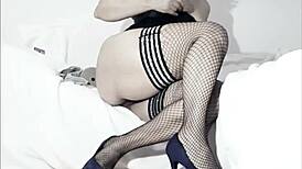 Mature milf Puttta shows shaved pussy