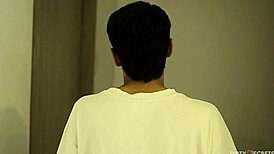 leyla johnson masturbates while liltimy spies on her ass!