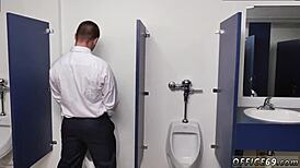 หนุ่มดำเปลือยในกางเกงในเกย์สุดเซ็กซี่