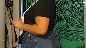 Worship my fat ass in jeans now!