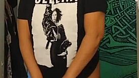 Worship my fat ass in jeans now!