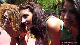 Babes orgying in bed?