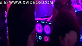 Aventuras do casal matttos - na casa swing ninguem e de ninguem, i get so excited in group lesbian orgy.