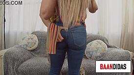 Puta Española Pierde La Cita Con Su Marido Para Ayudarme Con Mi Polla Terminamos Follando