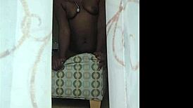 Naejae Onyxx Giantess Peeks Through My Window