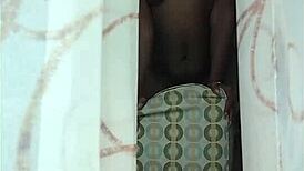 Naejae Onyxx Giantess Peeks Through My Window