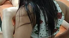 damn, sexy colombian brunette with big tits sucks me hard!