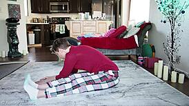 Yoga Lesson 351 With Femdom Milf Girlfriend