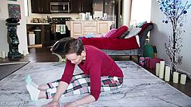 Yoga Lesson 351 With Femdom Milf Girlfriend