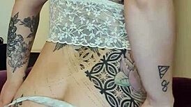 i'm a redhead playin with my asshole usin toys