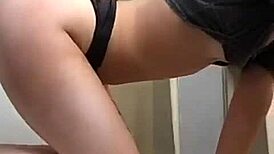 I see a beautiful teen on webcam v2