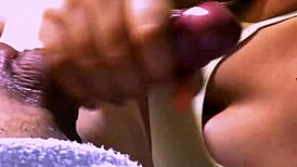 Kis latin csaj 18+ elcsábítja a báty testvérét családi lakásban csaló orgazmusért