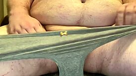 Hey, check out this mature babe making a guy cum in 10 seconds with her skills!