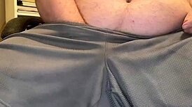 Hey, check out this mature babe making a guy cum in 10 seconds with her skills!