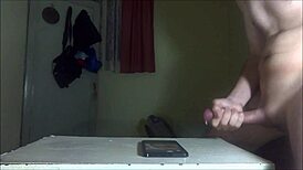 Tvrdě tahám pro cassidyboo cum na obličej