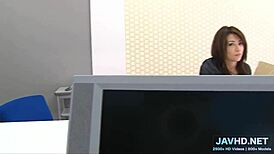 A Japanese milf enjoys outdoor blowjob and pussy sex with amateurs.