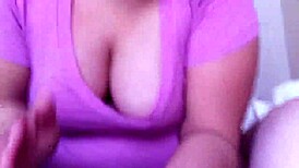 Latina delivers ball-busting blowjob