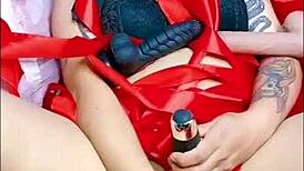 Dulce zorra masturbates with thick black dildo in box cosplay until intense orgasm