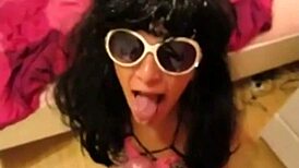 Amateurs swallow cum