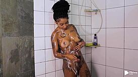 ariella ferraz teases with steamy bath close-ups, care to watch?