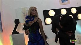 Amazing blonde chick sucked delicious cock after pussy banged