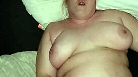 Wow, creampie that pregnant milf pussy!