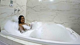 Wow, I'm in That Sensual Foam Bath in the Tub!