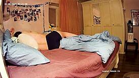 I'm Watching This Real Lesbian Couple Kiss and Finger Each Other Hard.