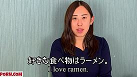 สาวอ้วนญี่ปุ่นสมัครเล่นเล่นหน้าอกแบบดิบๆ